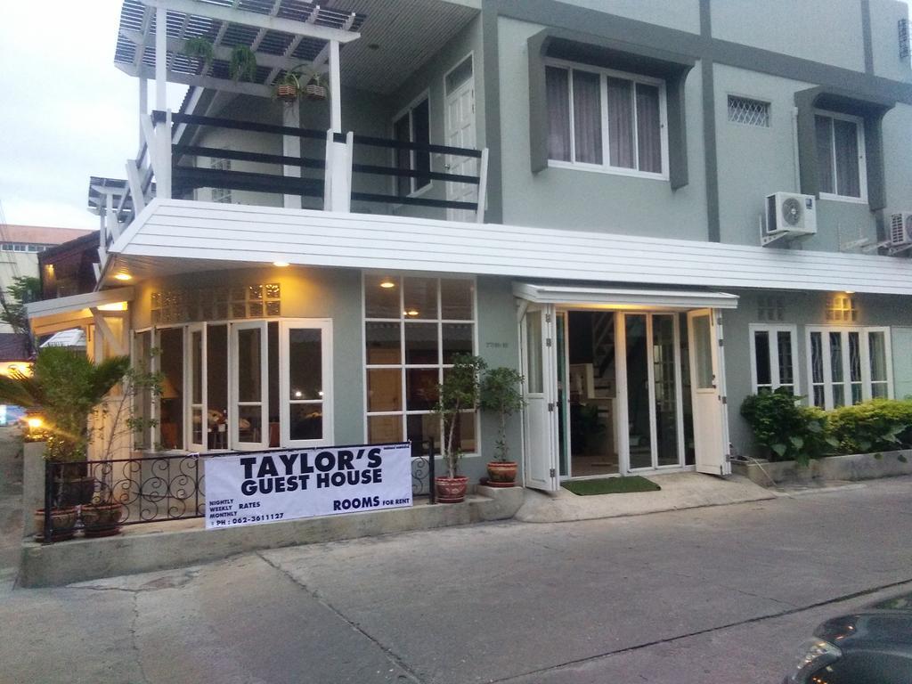Taylor'S Guesthouse Hua Hin Esterno foto